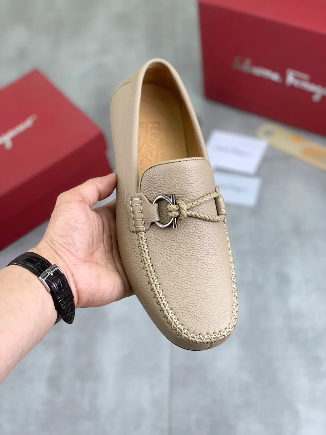 Men's men's shoes 💰P480 New high quality [Ferragamo/Ferragamo] The latest model in the counter Original imported calfskin, imported cowhide lining + original luxury metal buckle + original combination outsole Comparison without pressure Code number: 38-44 (45 customized)
